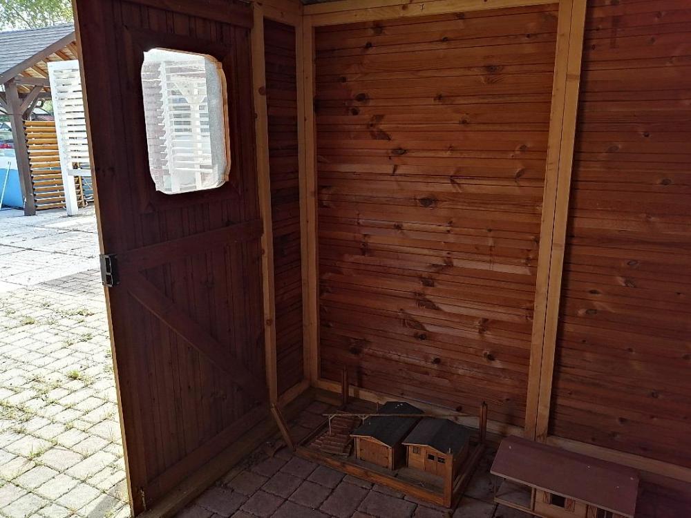 Abri moderne 5 m² avec panneaux et bac acier - Foresta Nova THEORA