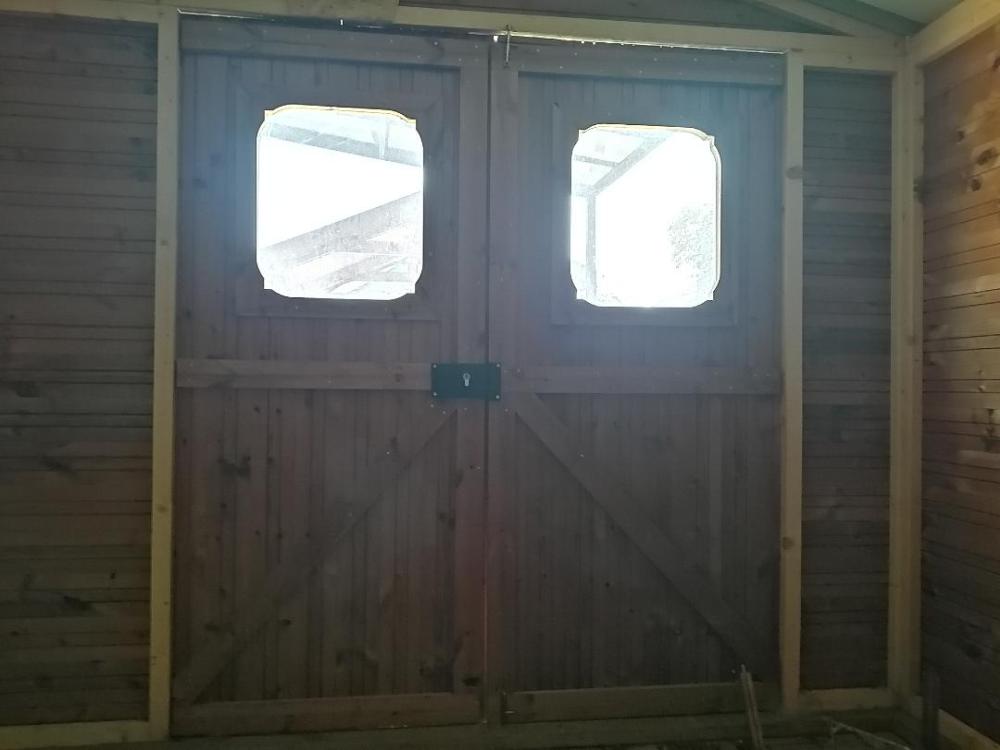 Abri moderne 5 m² avec panneaux et bac acier - Foresta Nova THEORA